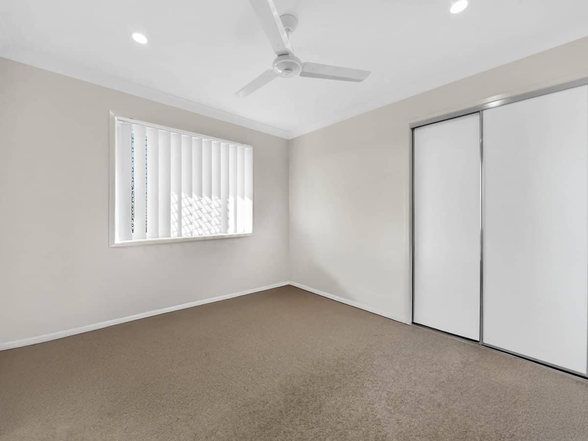 26 Lane Court, MOUNT WARREN PARK - Thumbnail 8