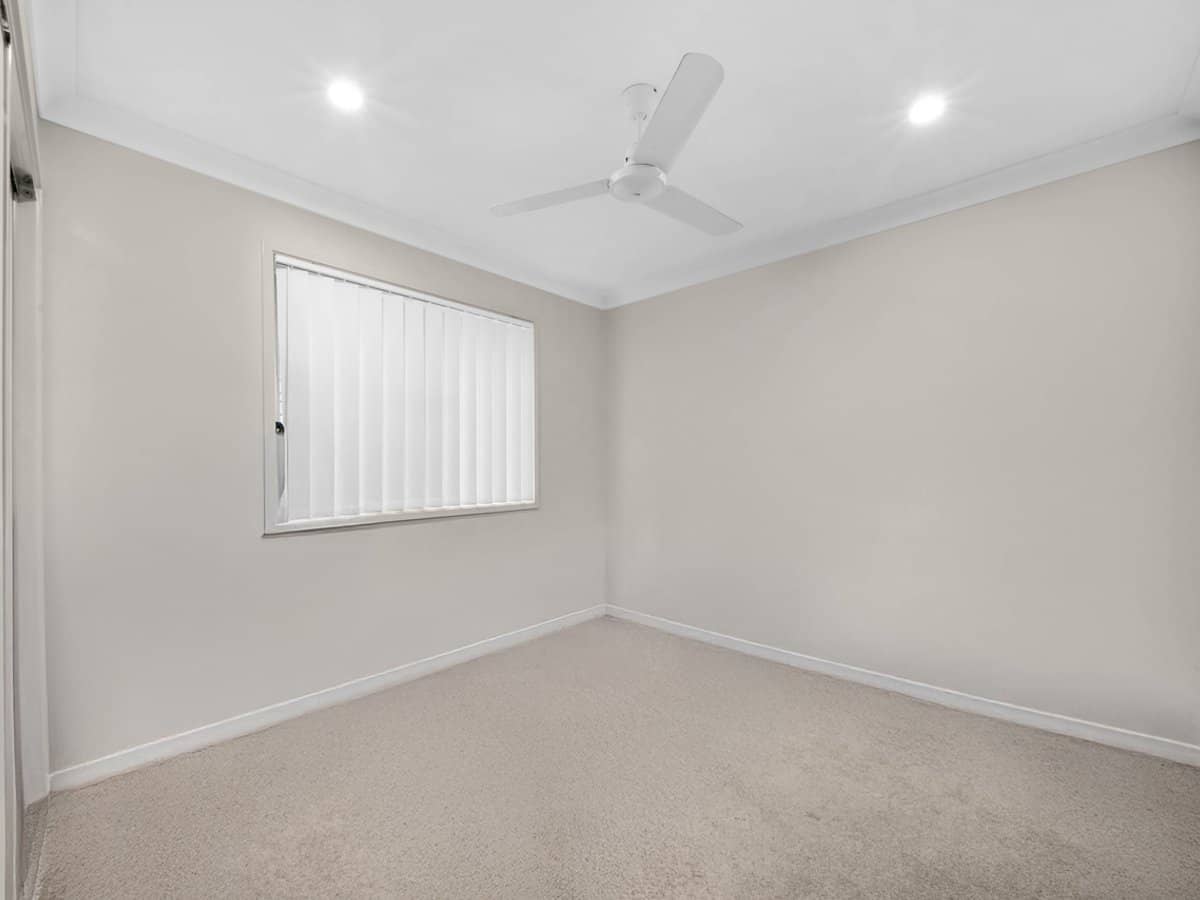 26 Lane Court, MOUNT WARREN PARK - Thumbnail 17