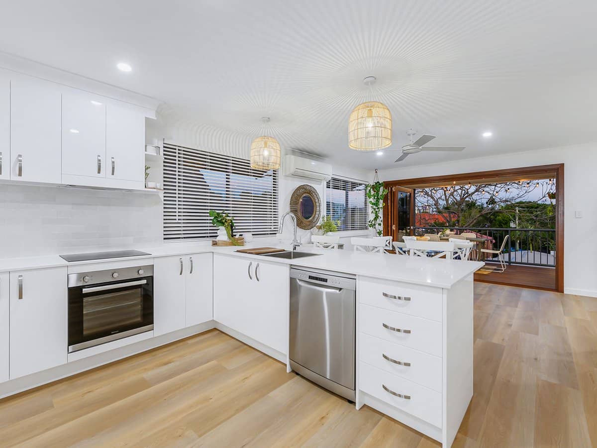 2/78 McLean Street, Coolangatta - Thumbnail 32