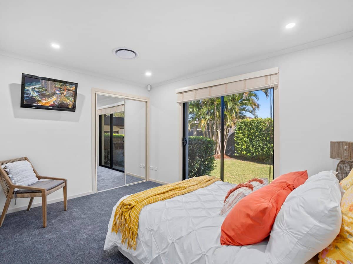 14 Tyalla Drive, ASHMORE - Thumbnail 11