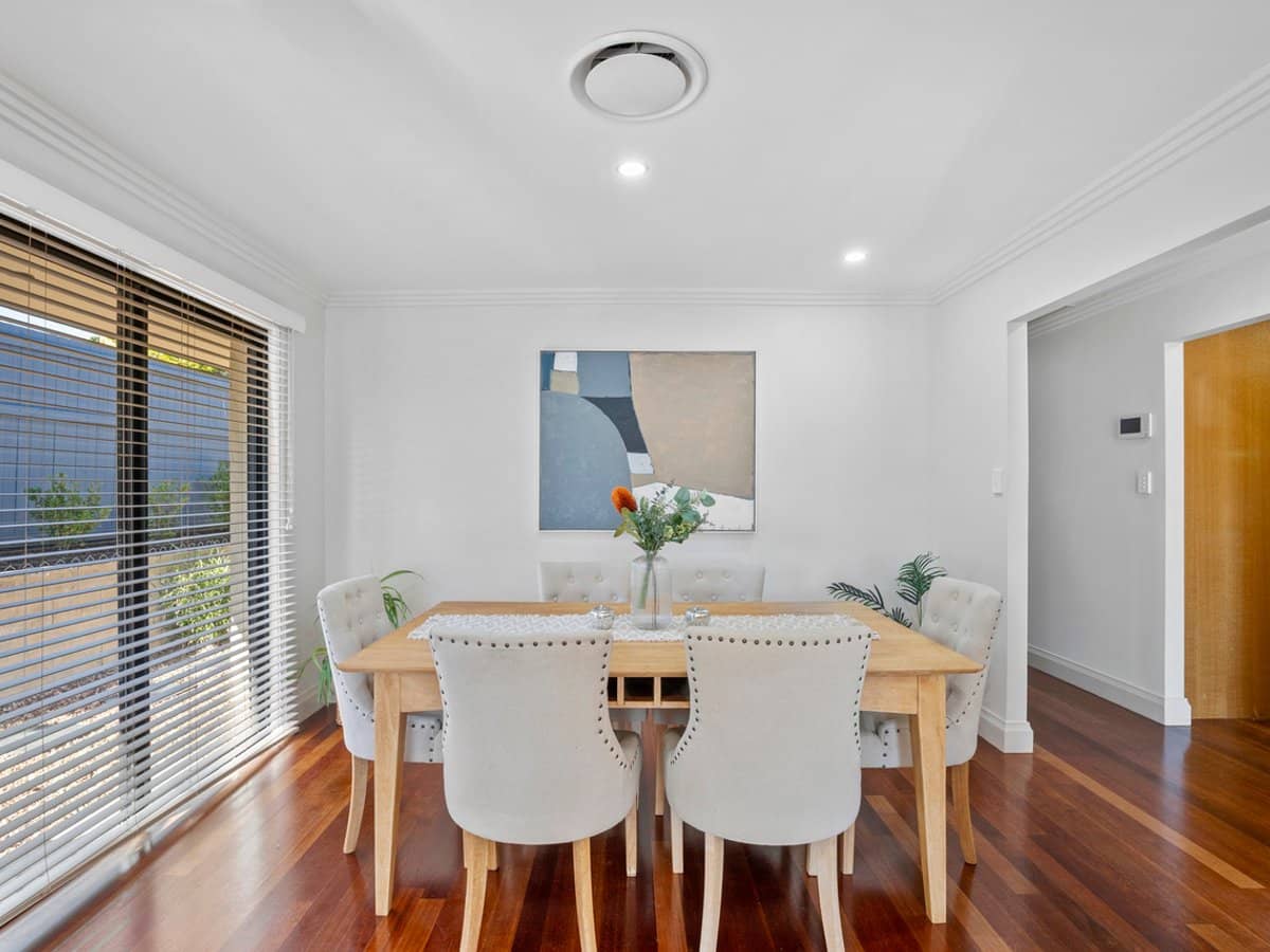 14 Tyalla Drive, ASHMORE - Thumbnail 6