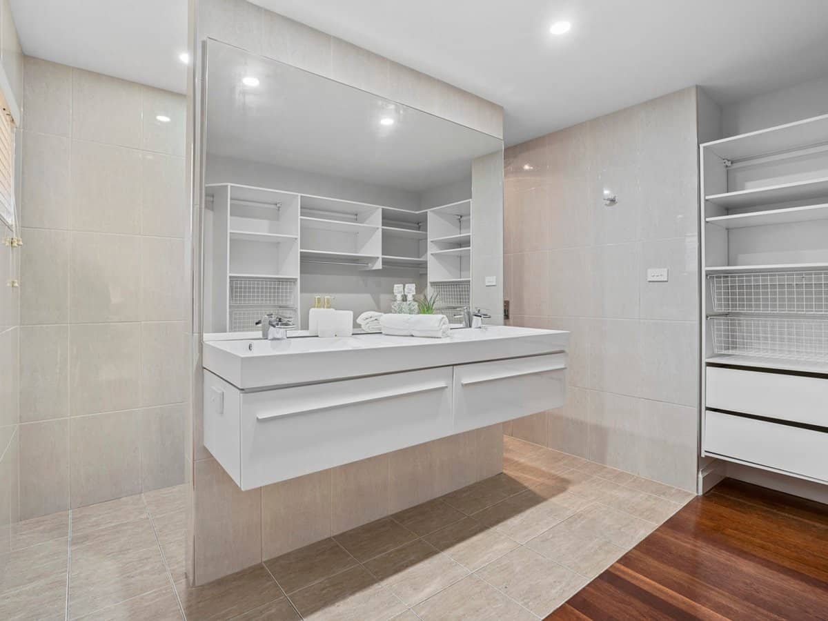 14 Tyalla Drive, ASHMORE - Thumbnail 10