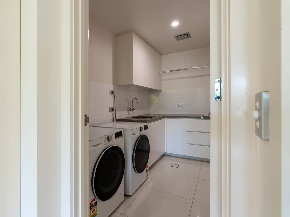 7503 Springfield Drive, Hope Island - Thumbnail 10