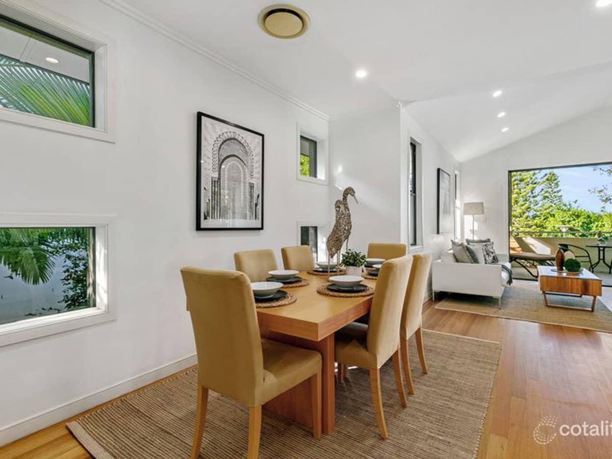 6105 The Lakes Drive, Hope Island - Thumbnail 9