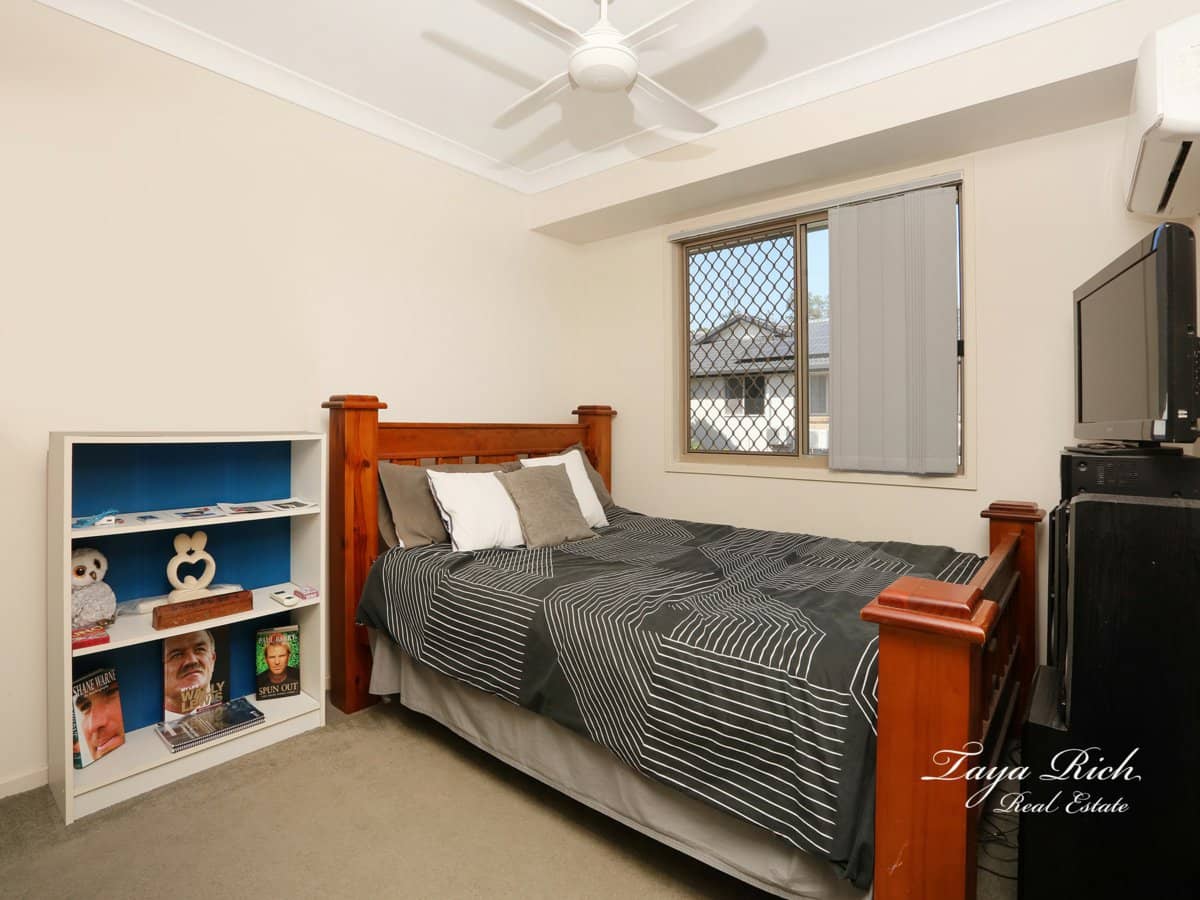 14 Bourton Road, MERRIMAC - Thumbnail 20