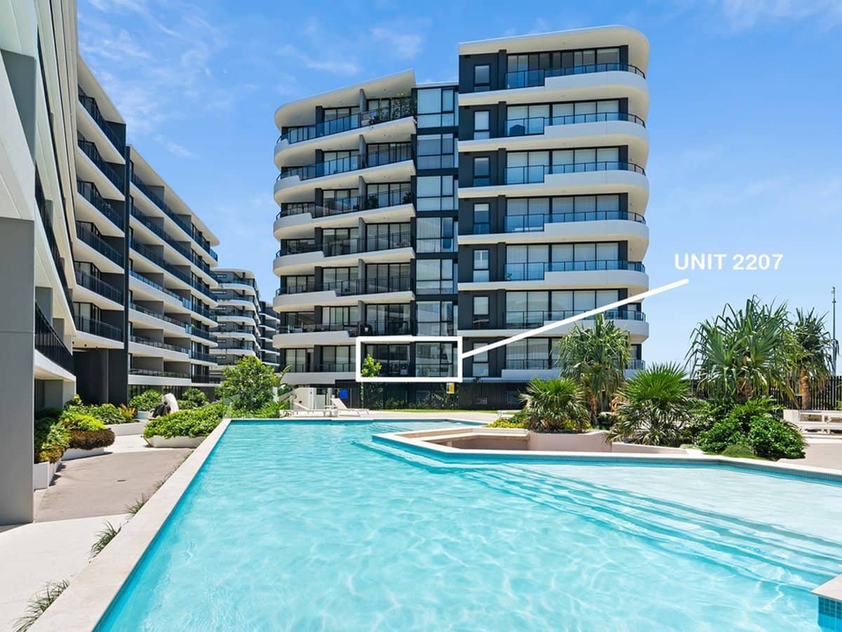 2-4 Athena Boulevard, HOPE ISLAND - Thumbnail 1