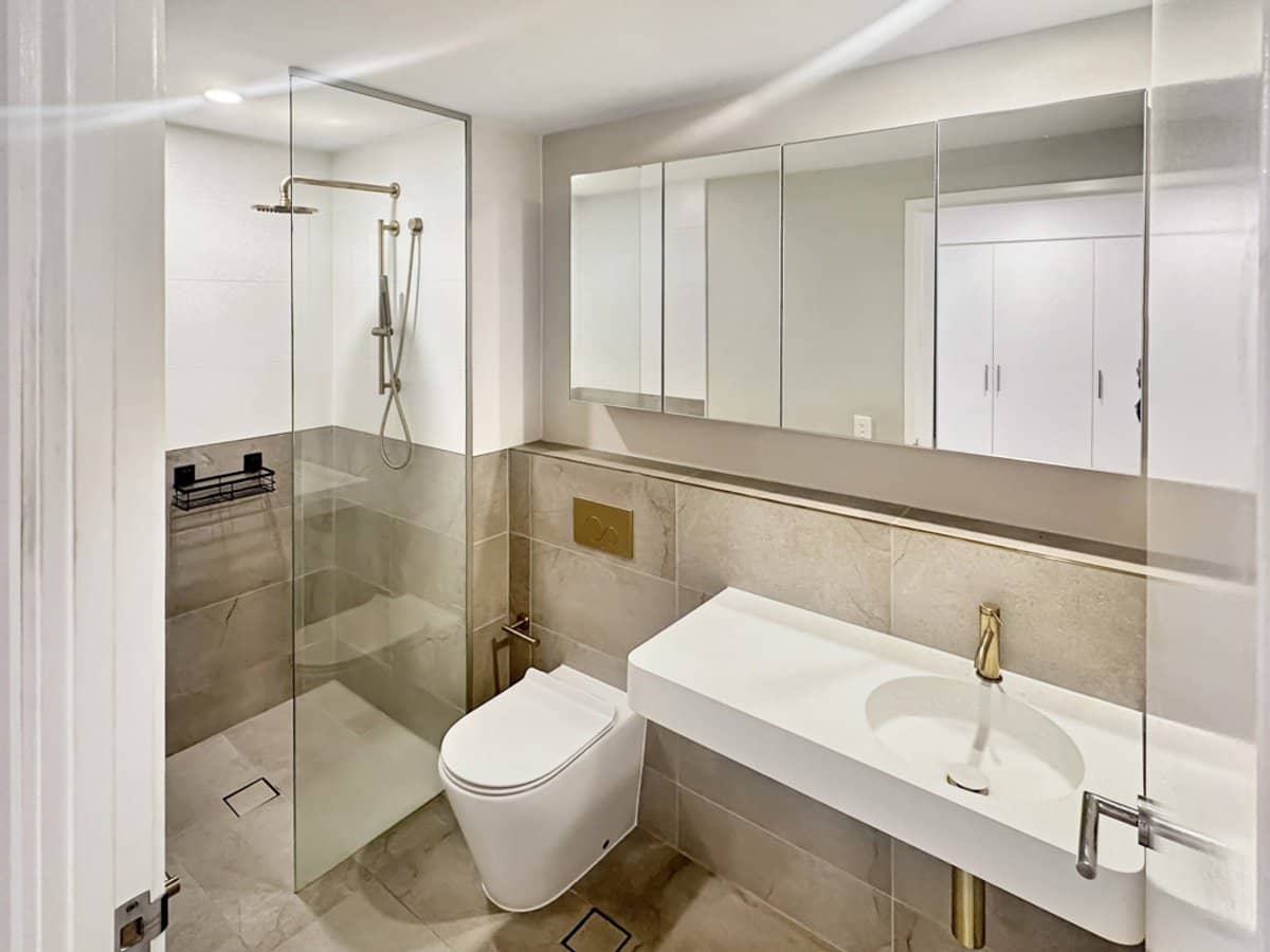 1 Grant Avenue, HOPE ISLAND - Thumbnail 7