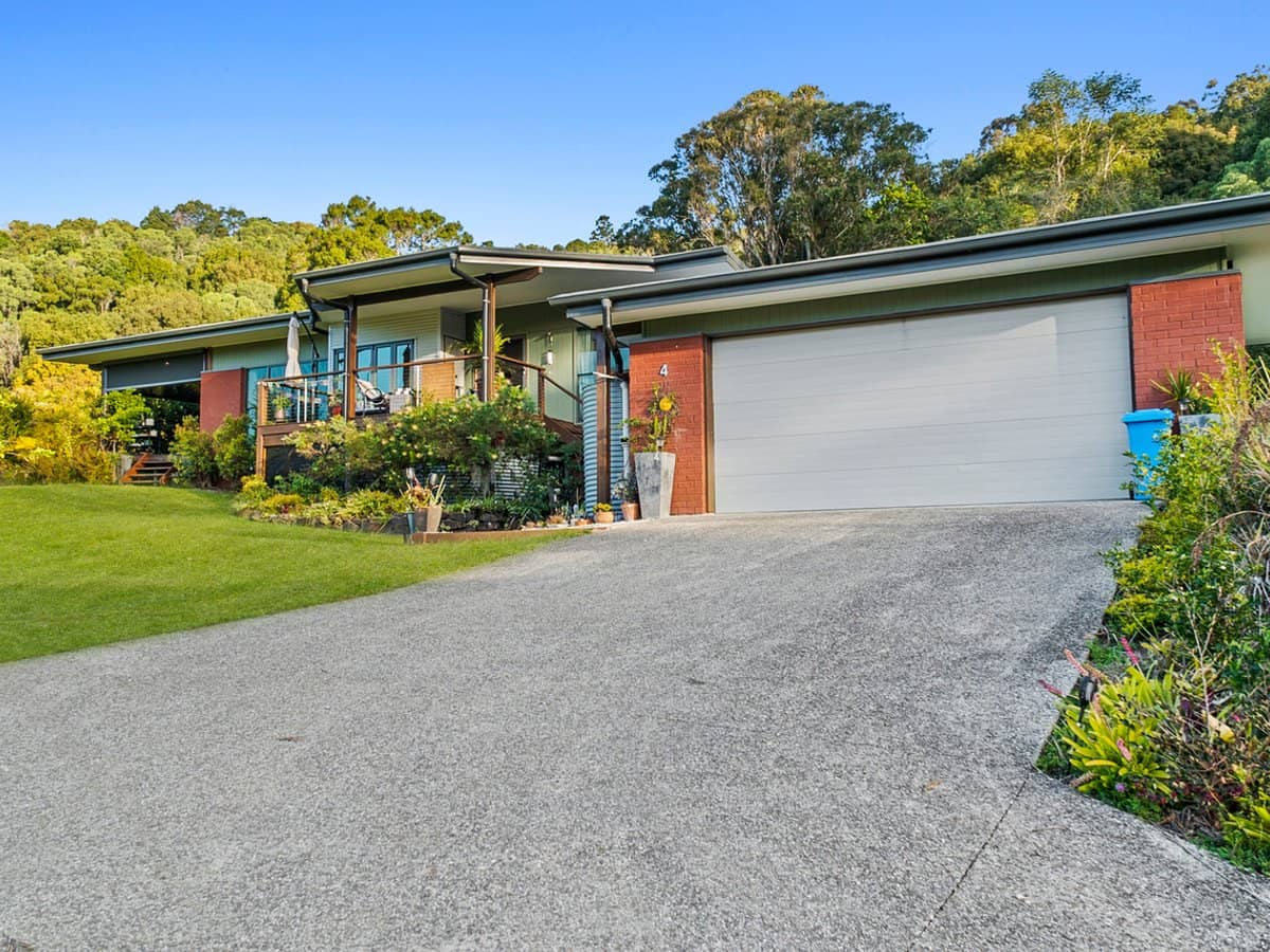 4 Kooyan Close, CURRUMBIN VALLEY - Thumbnail 2