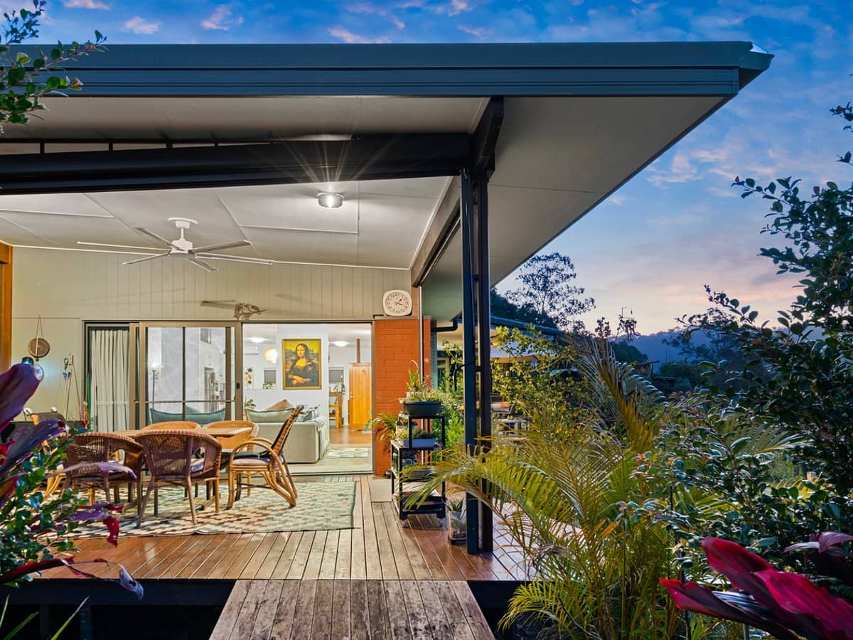 4 Kooyan Close, CURRUMBIN VALLEY - Thumbnail 2