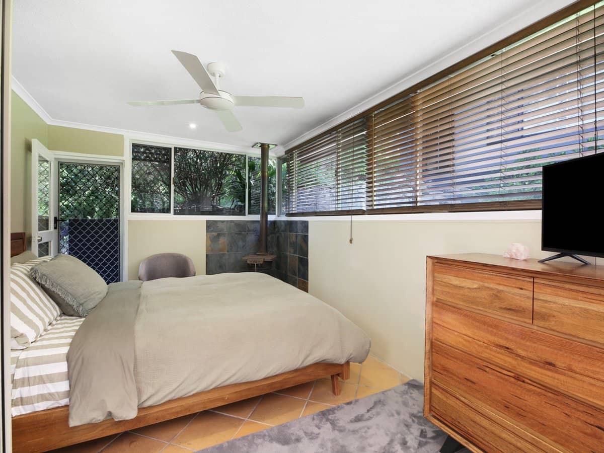 21 Pindari Avenue, Burleigh Heads - Thumbnail 22