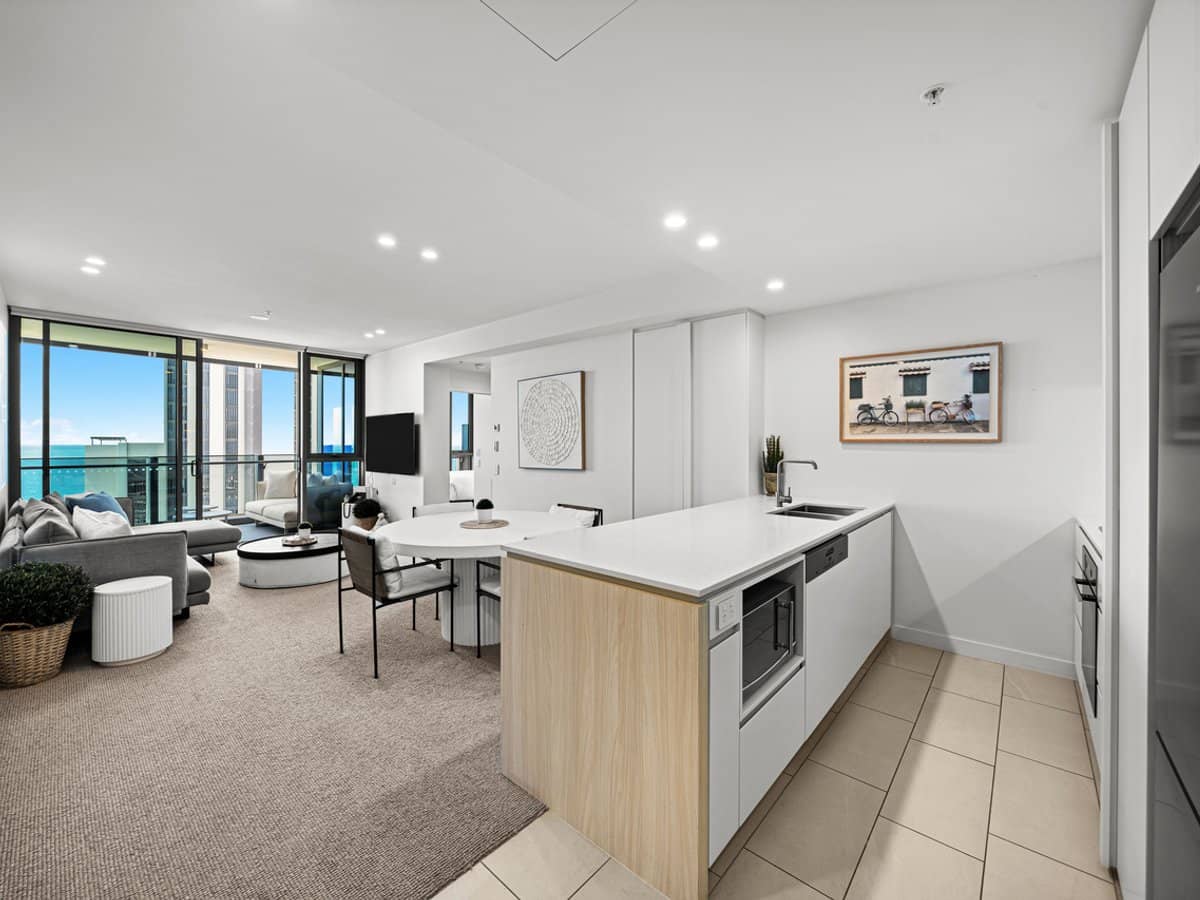 12 Philip Avenue, Broadbeach - Thumbnail 6