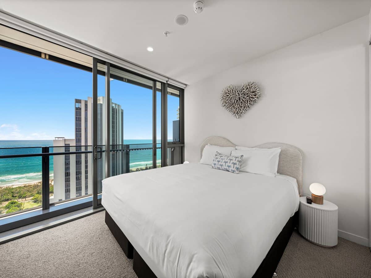 12 Philip Avenue, Broadbeach - Thumbnail 16