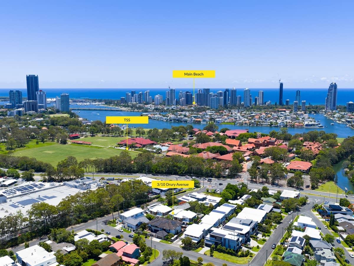 10 Drury Avenue, Southport - Thumbnail 1