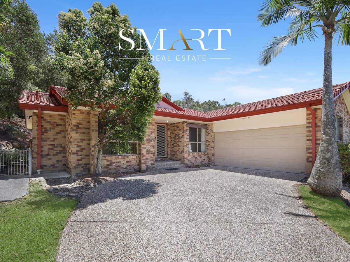 16 Paddington Drive, CARRARA - Thumbnail 1