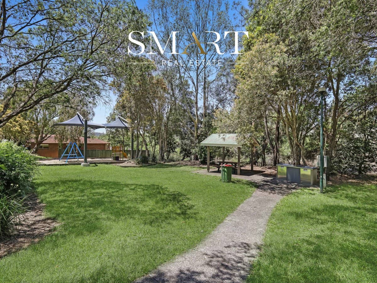 16 Paddington Drive, CARRARA - Thumbnail 4