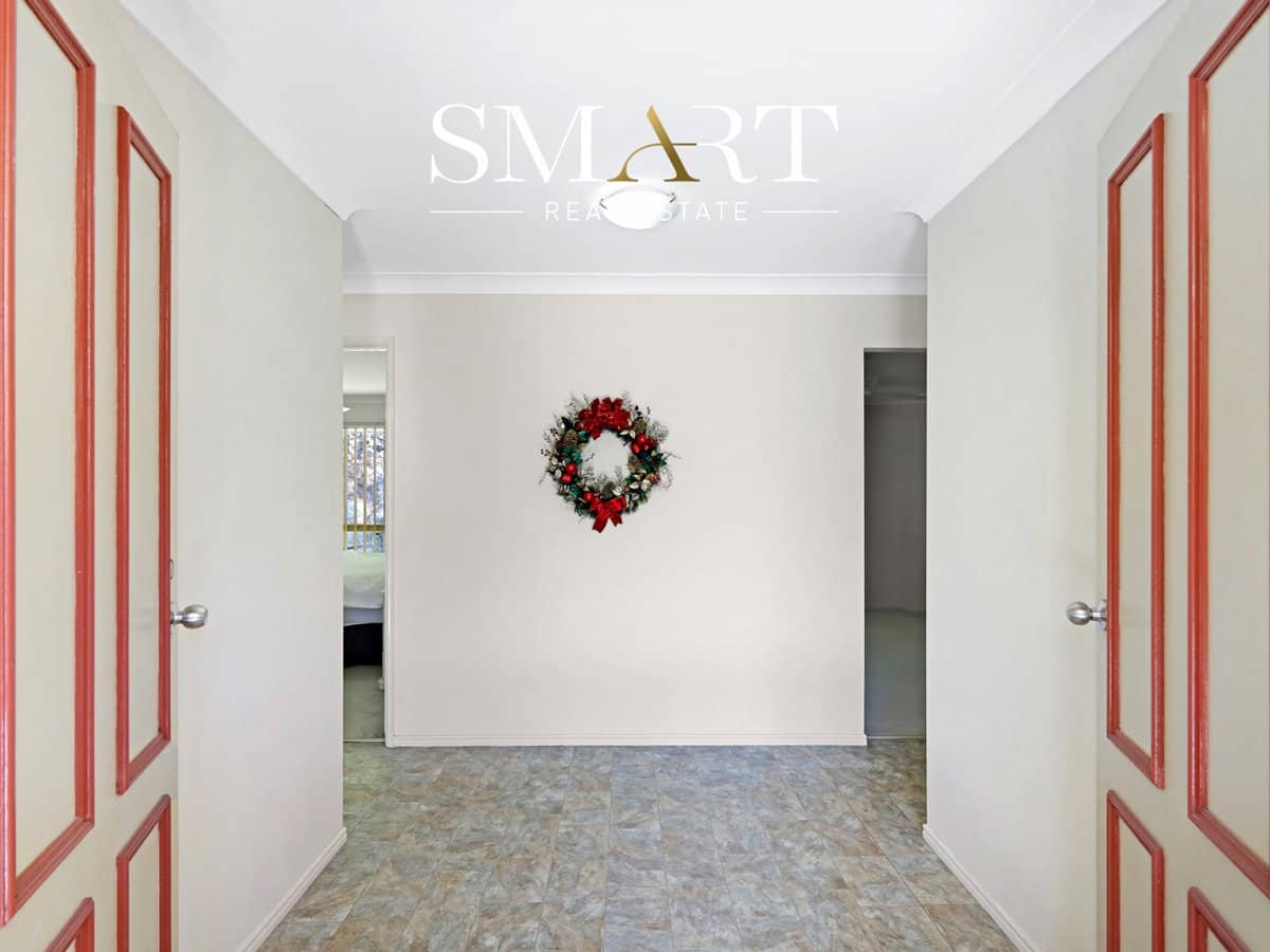 16 Paddington Drive, CARRARA - Thumbnail 12