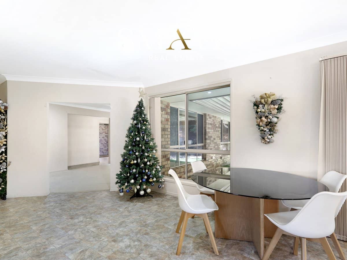 16 Paddington Drive, CARRARA - Thumbnail 15