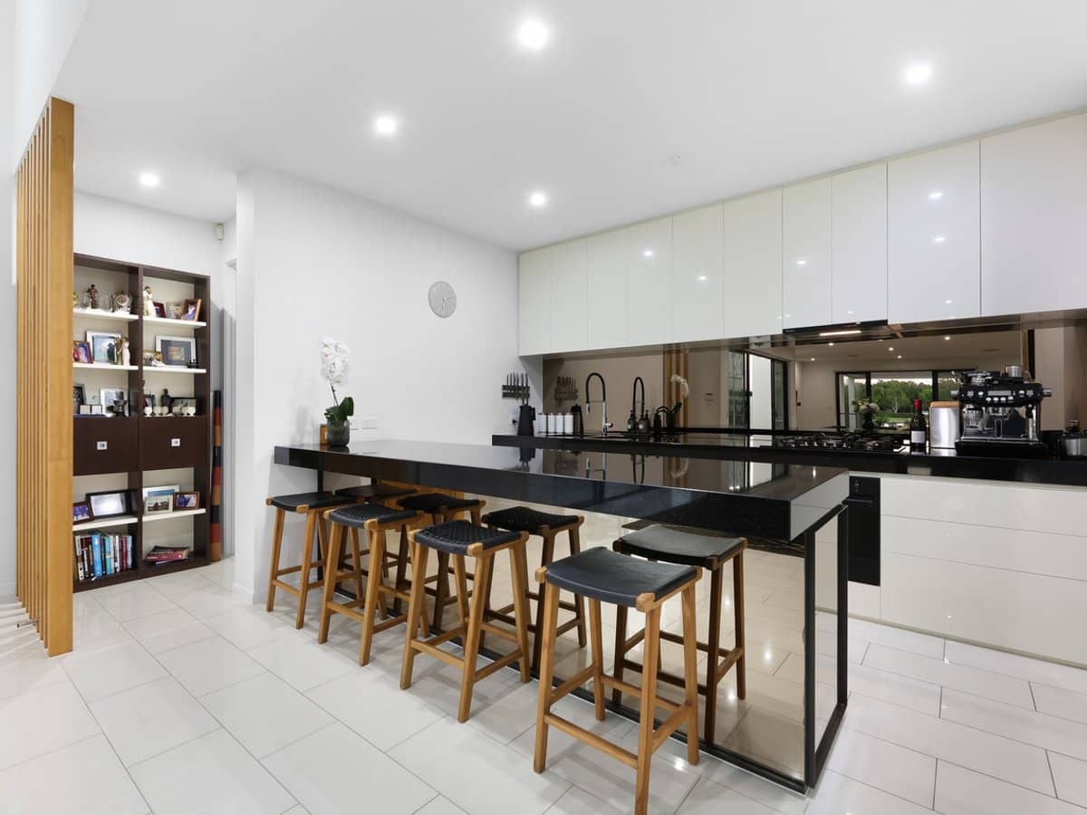 2635 The Address, Sanctuary Cove - Thumbnail 7