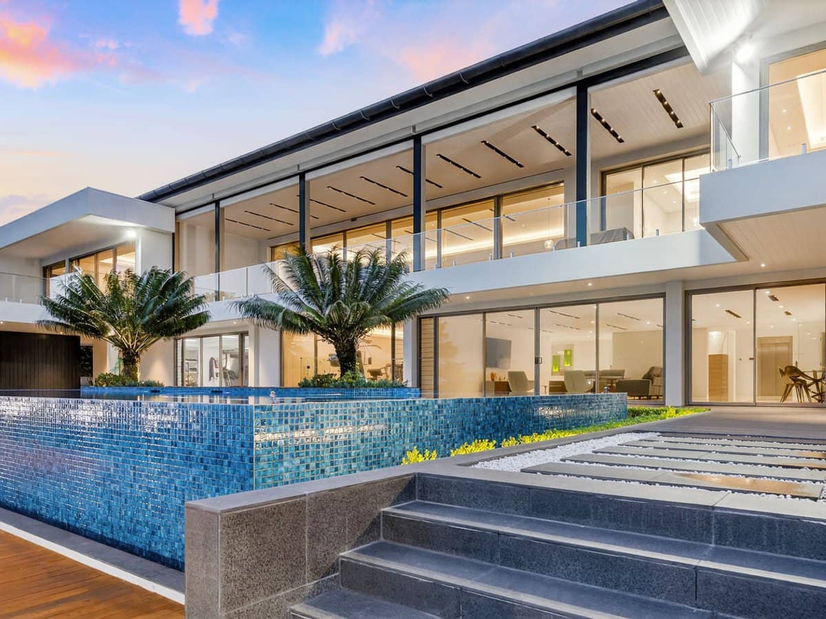 2100 The Circle, SANCTUARY COVE - Thumbnail 2