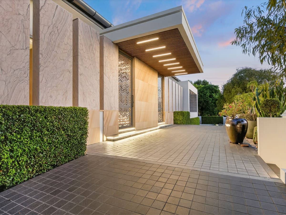 2100 The Circle, SANCTUARY COVE - Thumbnail 4