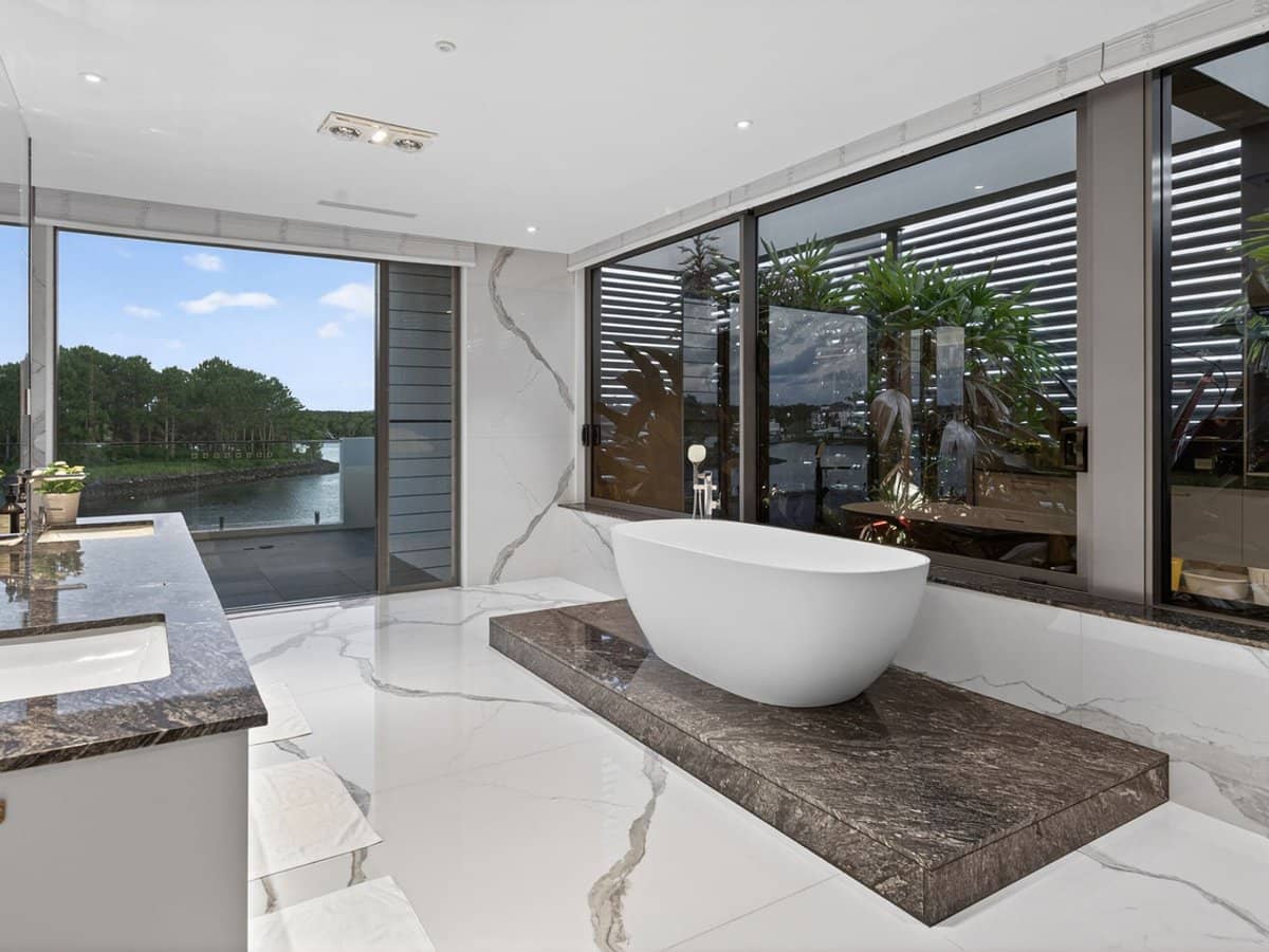 2100 The Circle, SANCTUARY COVE - Thumbnail 24