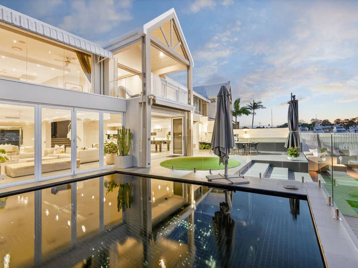 5652 Harbour Terrace, Sanctuary Cove - Thumbnail 1