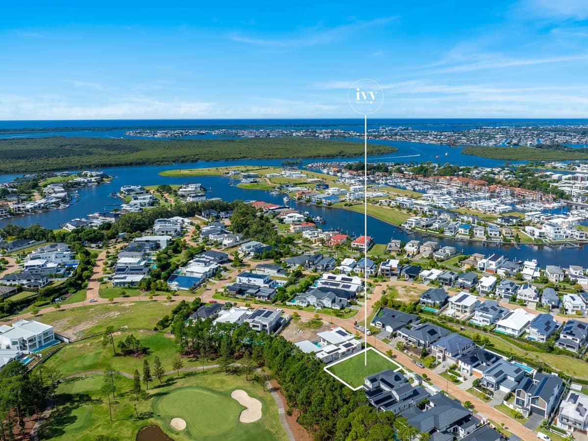 1823 Pinehurst Drive, Sanctuary Cove - Thumbnail 4