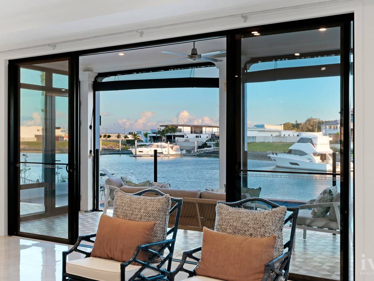 1051 Edgecliff Drive, Sanctuary Cove - Thumbnail 12