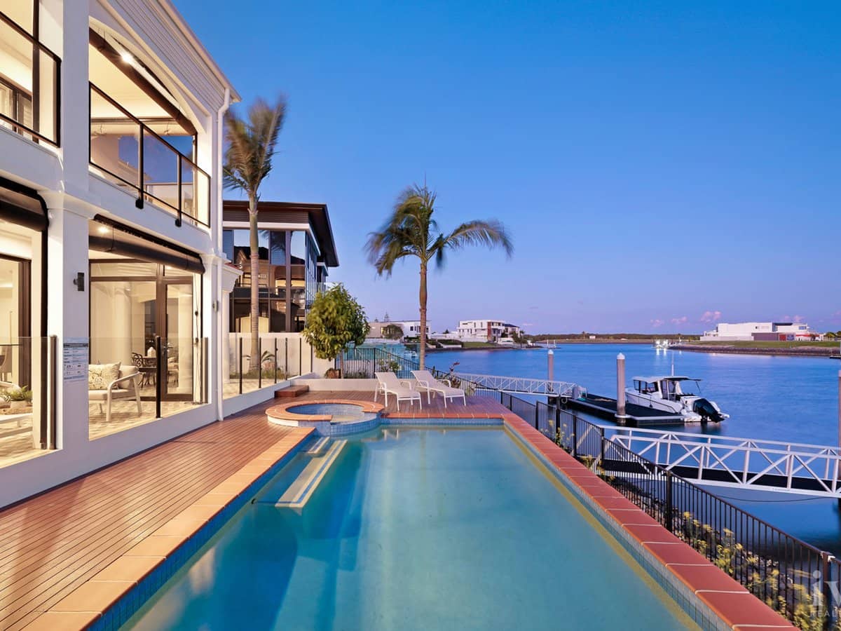 1051 Edgecliff Drive, Sanctuary Cove - Thumbnail 16