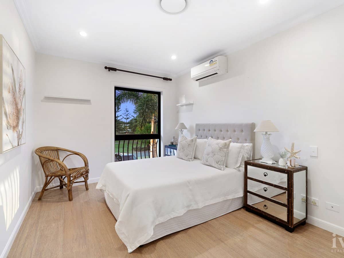 1051 Edgecliff Drive, Sanctuary Cove - Thumbnail 22