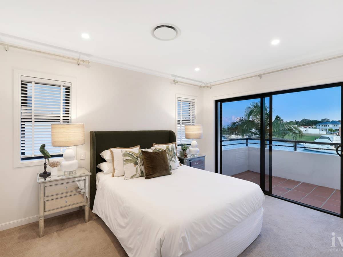 1051 Edgecliff Drive, Sanctuary Cove - Thumbnail 24