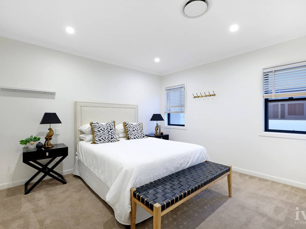 1051 Edgecliff Drive, Sanctuary Cove - Thumbnail 25