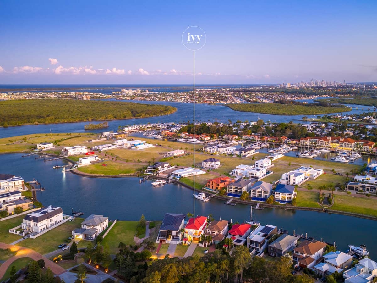 1051 Edgecliff Drive, Sanctuary Cove - Thumbnail 27