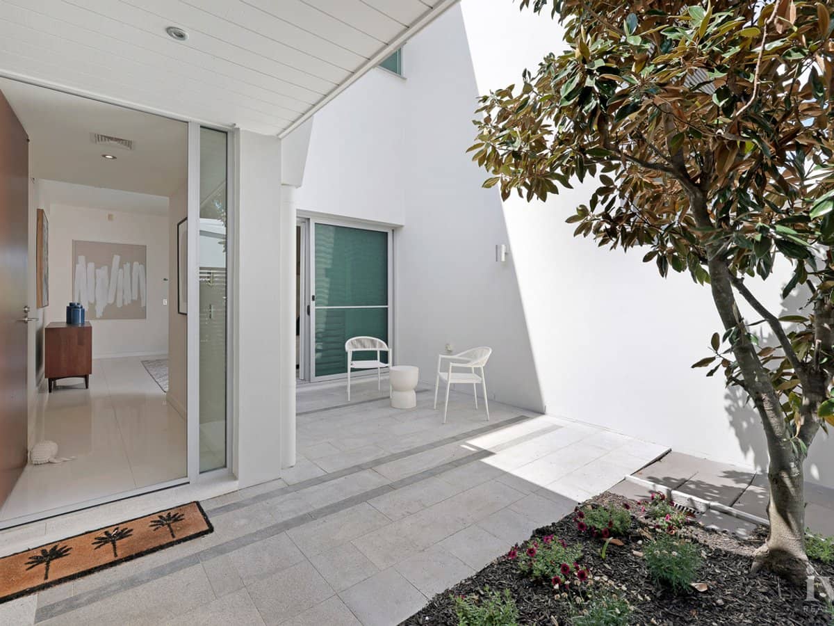 7507 Springfield Drive, Hope Island - Thumbnail 16