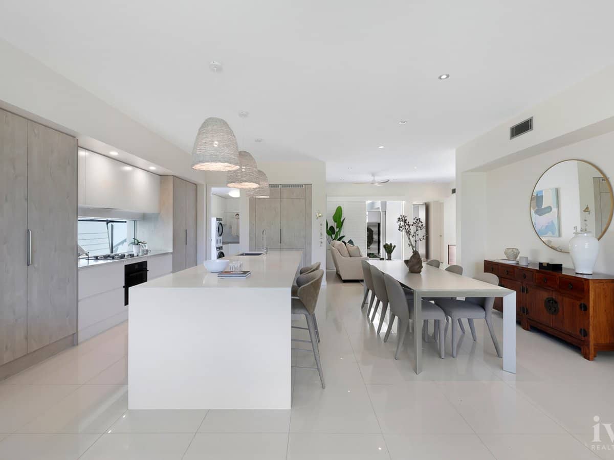 7507 Springfield Drive, Hope Island - Thumbnail 4