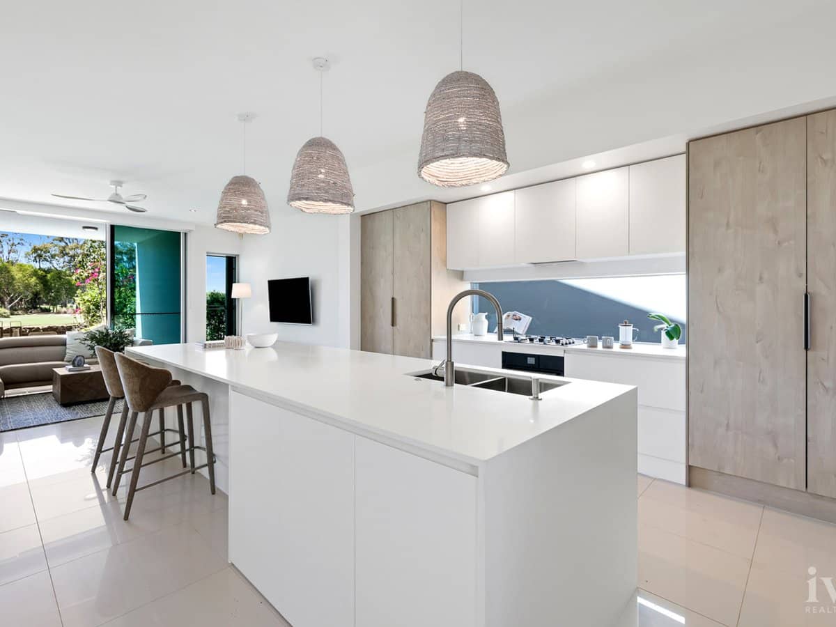 7507 Springfield Drive, Hope Island - Thumbnail 5