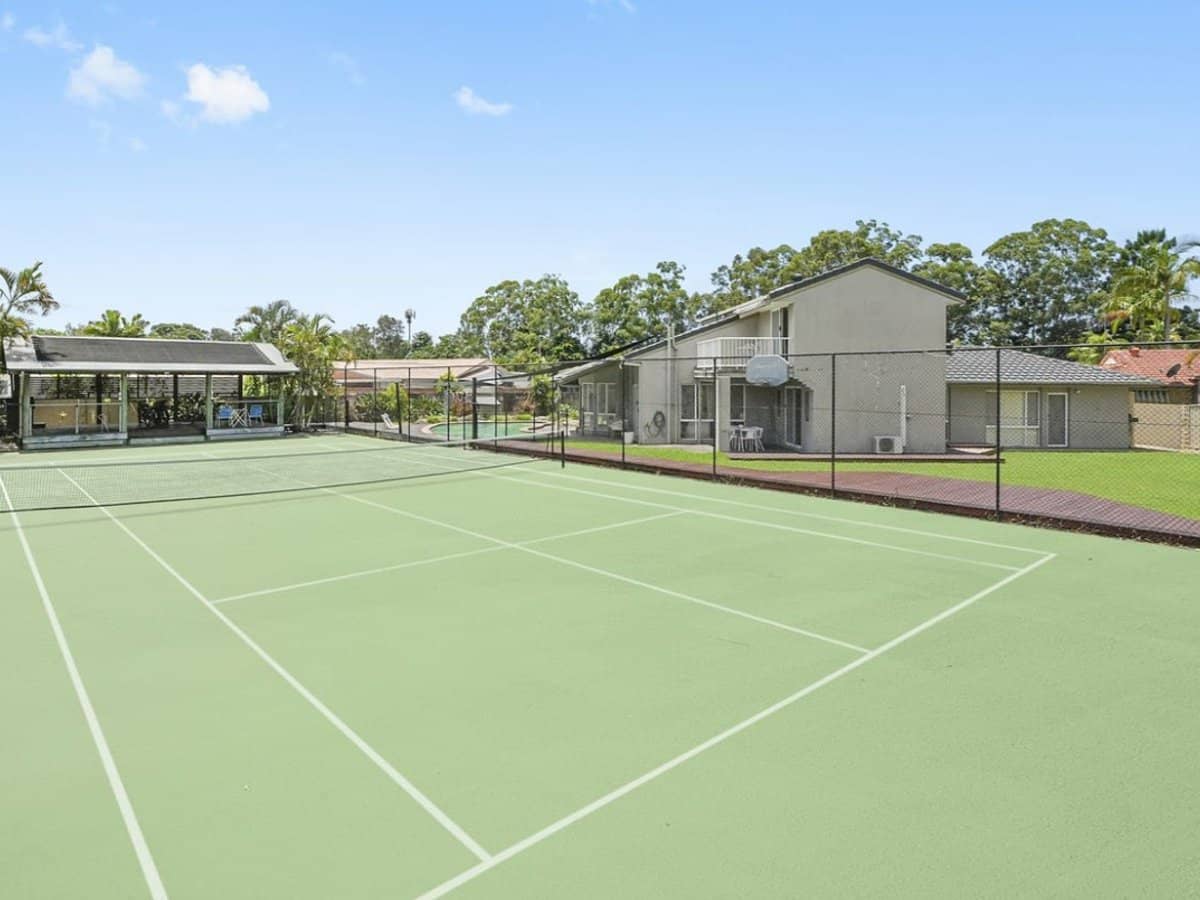 60-62 Newport Drive, ROBINA - Thumbnail 5