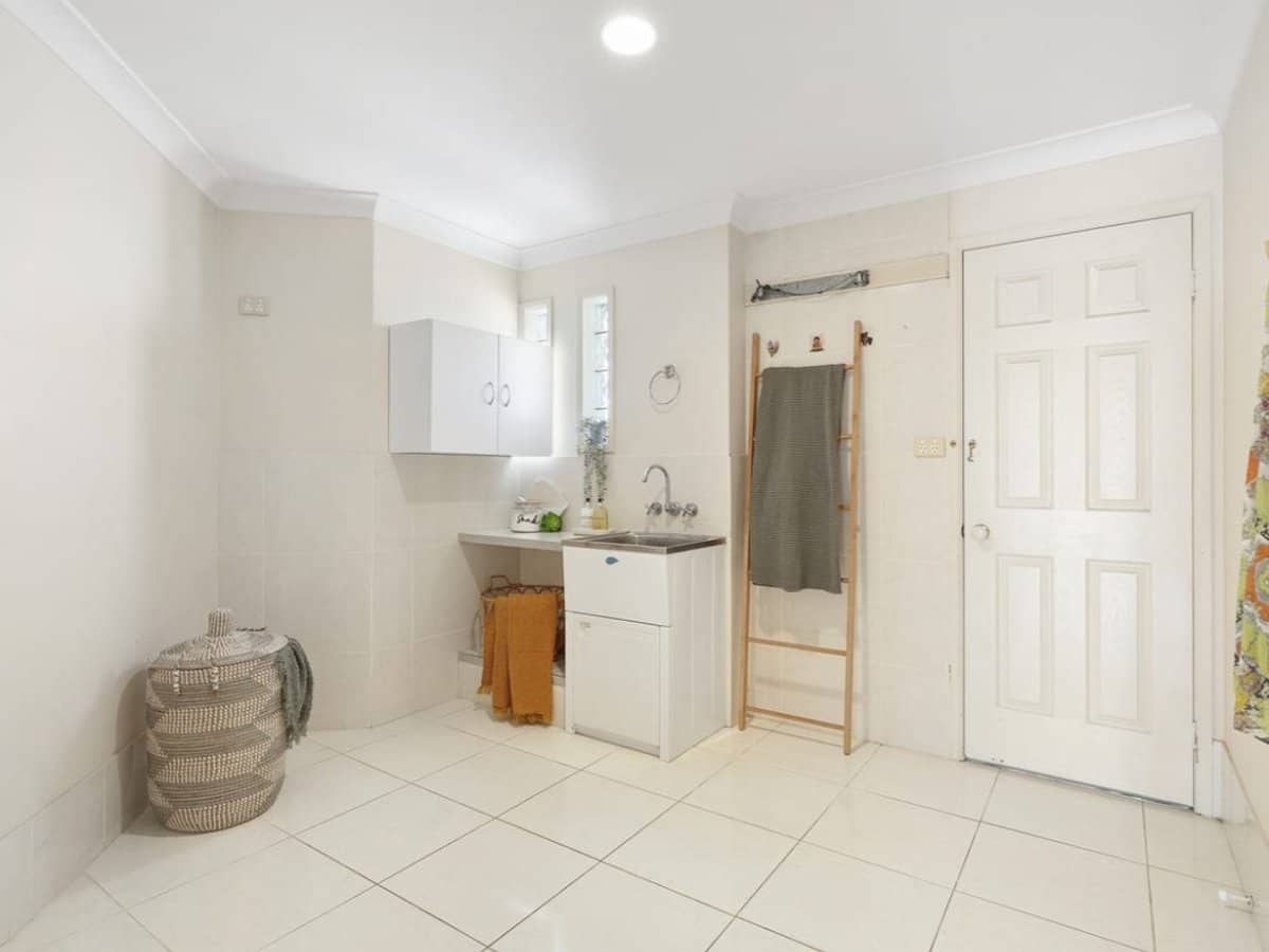 60-62 Newport Drive, ROBINA - Thumbnail 22