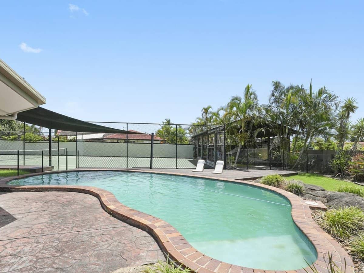 60-62 Newport Drive, ROBINA - Thumbnail 23