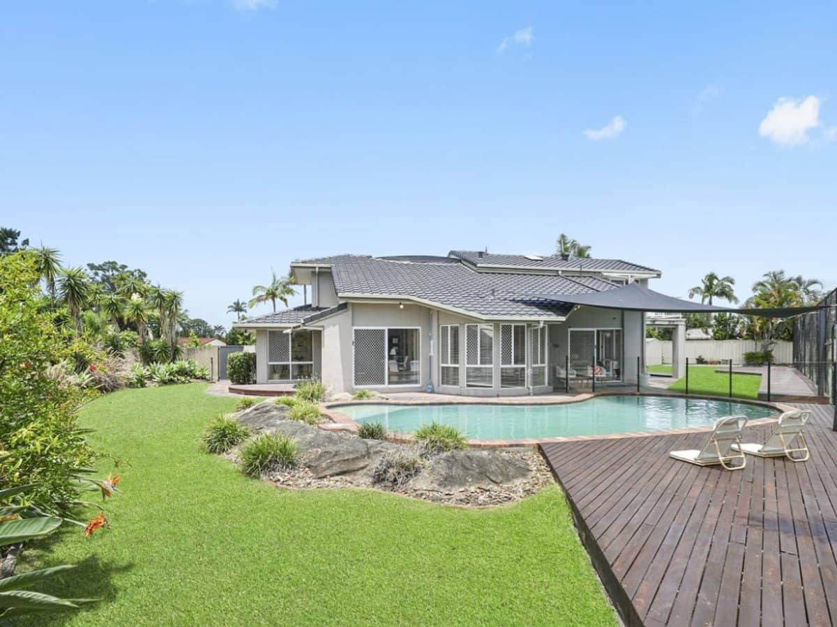 60-62 Newport Drive, ROBINA - Thumbnail 1