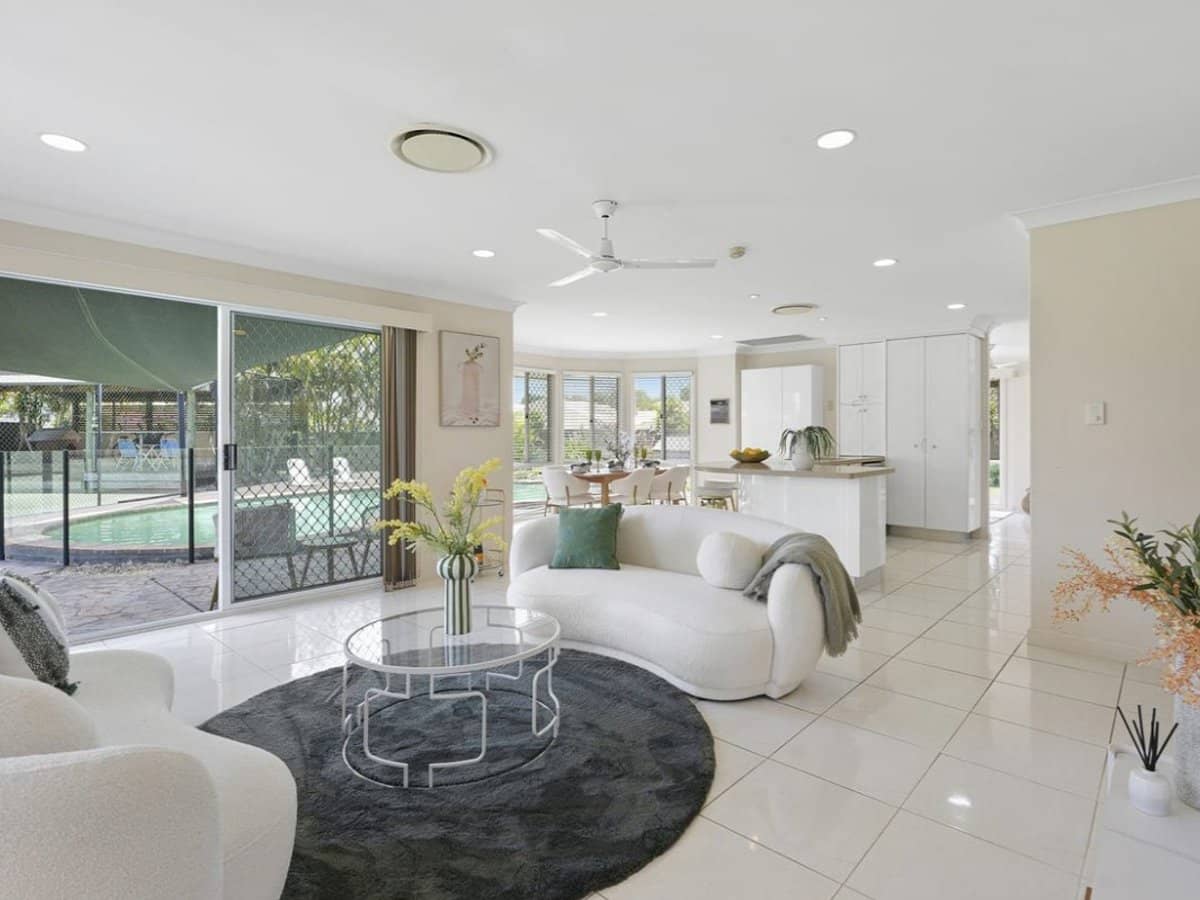 60-62 Newport Drive, ROBINA - Thumbnail 6