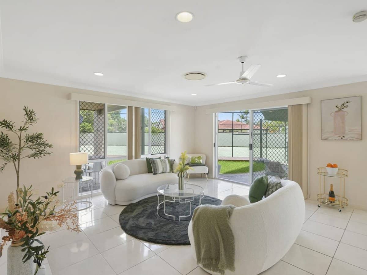 60-62 Newport Drive, ROBINA - Thumbnail 7