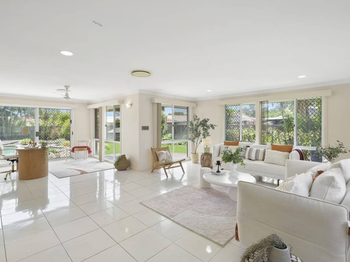 60-62 Newport Drive, ROBINA - Thumbnail 10