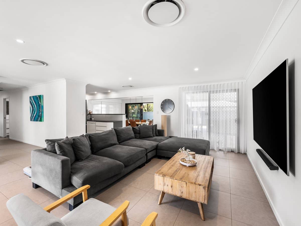 103 Yangoora Crescent, ASHMORE - Thumbnail 8