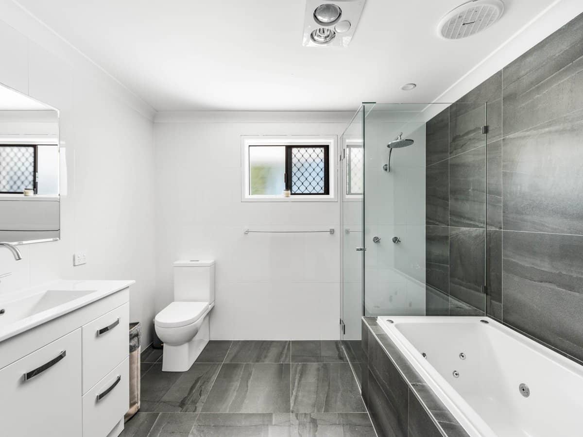 103 Yangoora Crescent, ASHMORE - Thumbnail 12