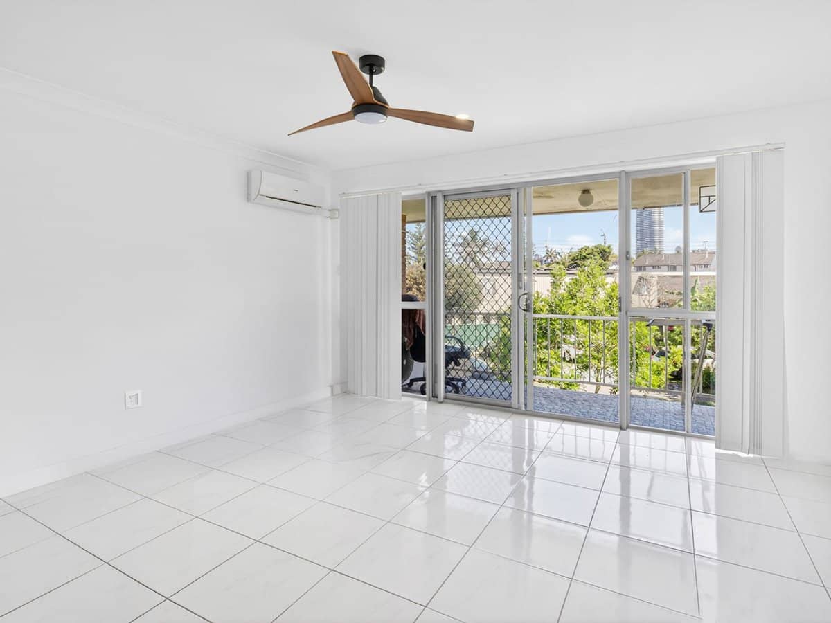 2 Sunrise Boulevard, Surfers Paradise - Thumbnail 2