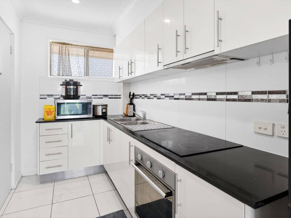 2 Sunrise Boulevard, Surfers Paradise - Thumbnail 9