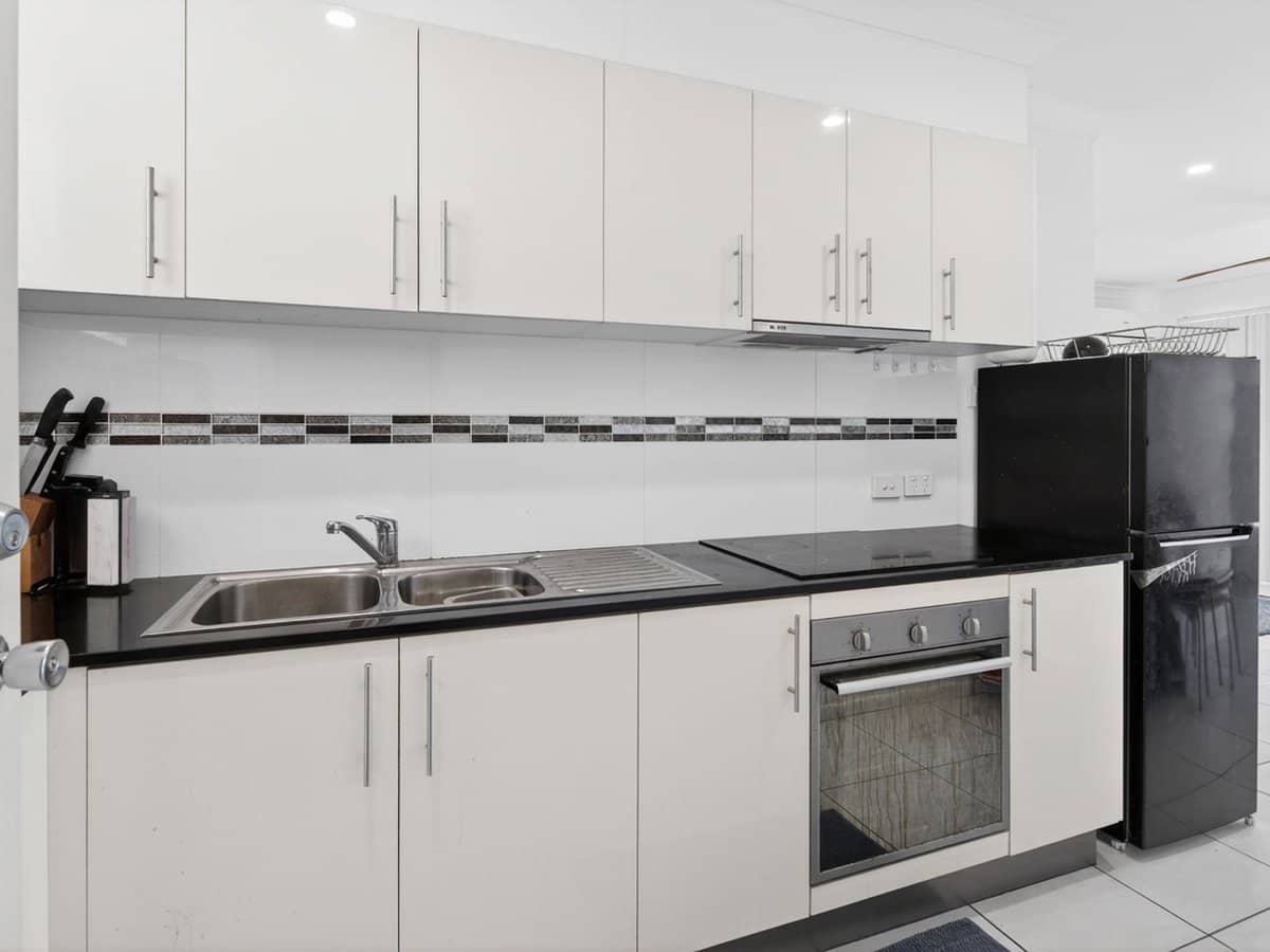 2 Sunrise Boulevard, Surfers Paradise - Thumbnail 10