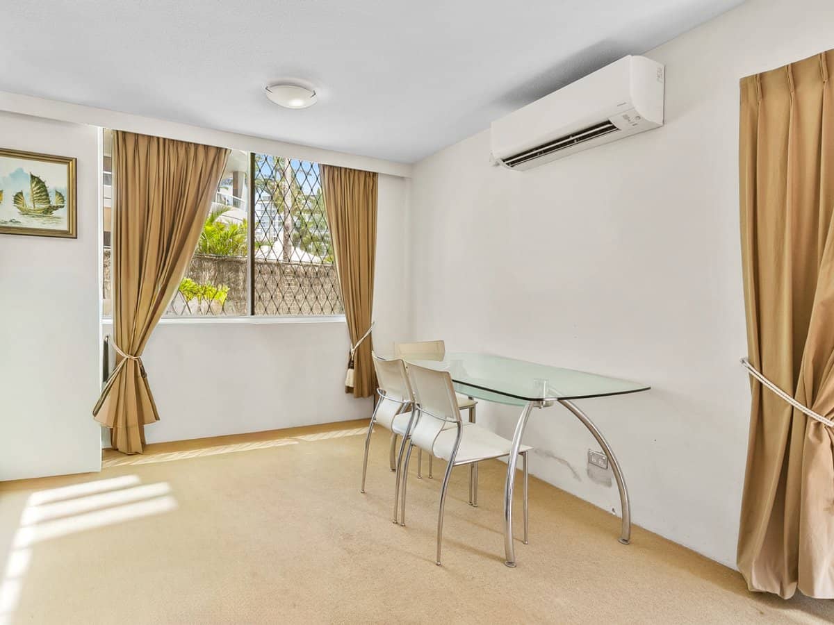 28 Beach Parade, SURFERS PARADISE - Thumbnail 7