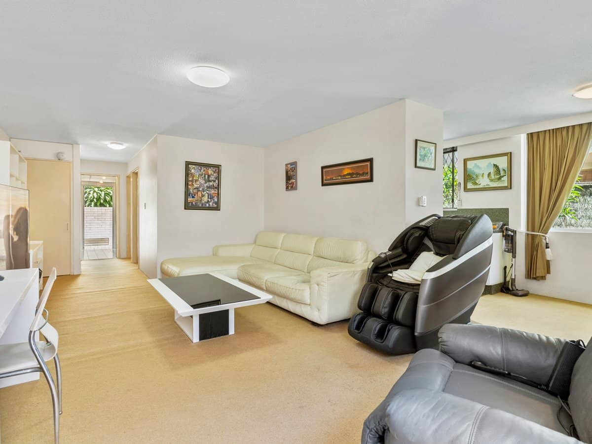 28 Beach Parade, SURFERS PARADISE - Thumbnail 9